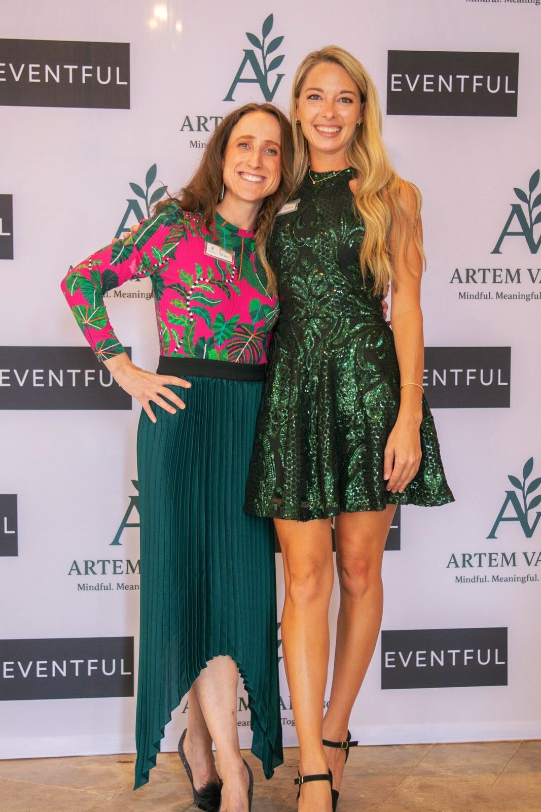 Two guests in formalwear at the ArtemVale Foundation gala.